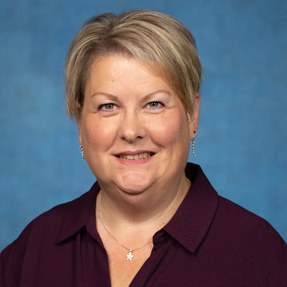 Amy Hyers Headshot